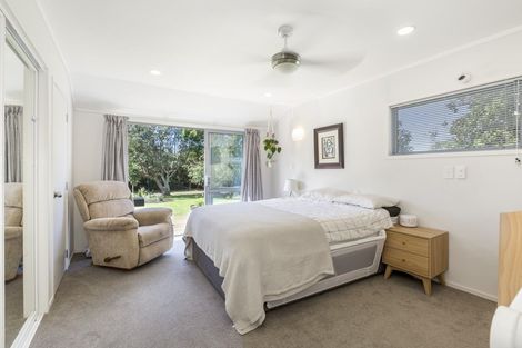 Photo of property in 1083 Kahikatea Flat Road, Waitoki, Kaukapakapa, 0871