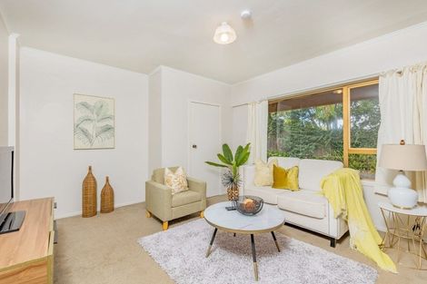 Photo of property in 254a East Coast Road, Forrest Hill, Auckland, 0620