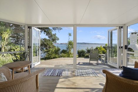 Photo of property in 136 Reotahi Road, Whangarei Heads, Whangarei, 0174