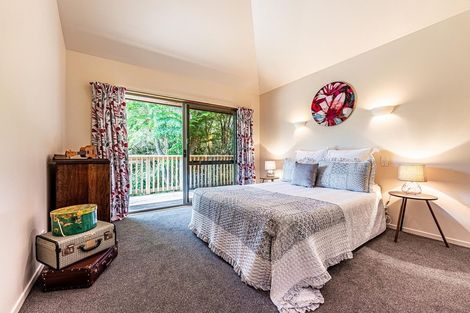 Photo of property in 70 Scott Road, Stanmore Bay, Whangaparaoa, 0932