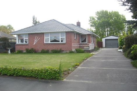 Photo of property in 27 Canberra Place, Redwood, Christchurch, 8051