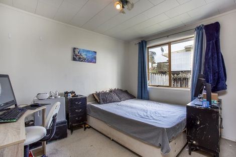 Photo of property in 17 Rautawhiri Road, Helensville, 0800