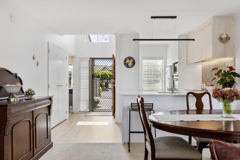 Photo of property in 18 Lakeridge Close, Rangatira Park, Taupo, 3330