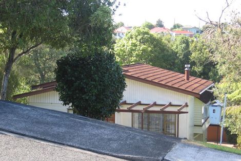 Photo of property in 4 Kauri Road, Birkenhead, Auckland, 0626