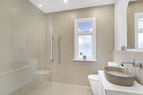 Photo of property in 49 Hartley Avenue, Strowan, Christchurch, 8052