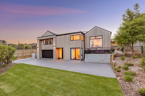 Photo of property in 60 Major Hornbrook Road, Mount Pleasant, Christchurch, 8081