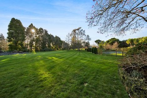 Photo of property in 48 Kairau Road West, Sentry Hill, New Plymouth, 4373
