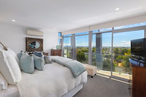 Photo of property in 26 Overdale Drive, Cashmere, Christchurch, 8022