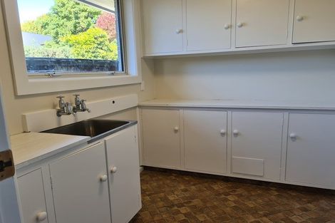 Photo of property in 5 Guinness Crescent, Ilam, Christchurch, 8041