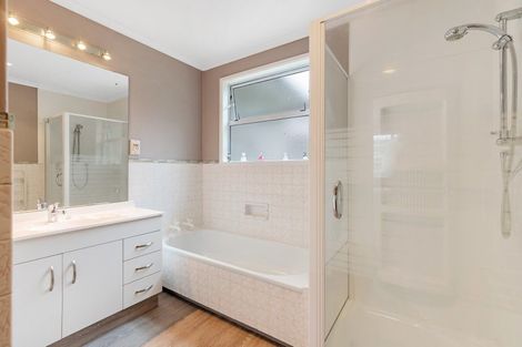 Photo of property in 15 Juliana Place, Awapuni, Palmerston North, 4412