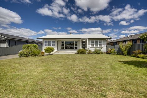 Photo of property in 38 Puketapu Road, Taradale, Napier, 4112