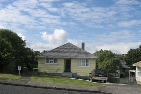 Photo of property in 4 Kallu Crescent, Mount Roskill, Auckland, 1041
