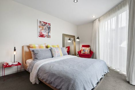 Photo of property in 42 Bayview Road, Browns Bay, Auckland, 0630