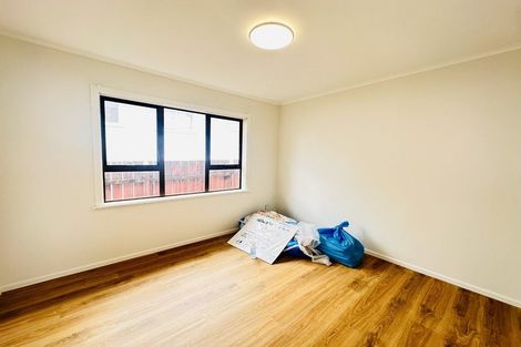 Photo of property in 43 Beaumonts Way, Manurewa, Auckland, 2102