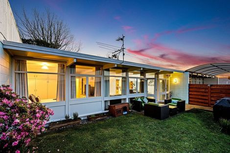 Photo of property in 5/340 Te Atatu Road, Te Atatu South, Auckland, 0610