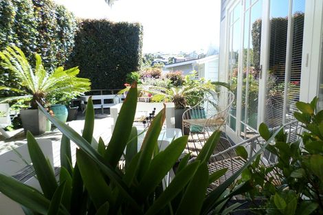 Photo of property in 25 Grand View Road, Remuera, Auckland, 1050