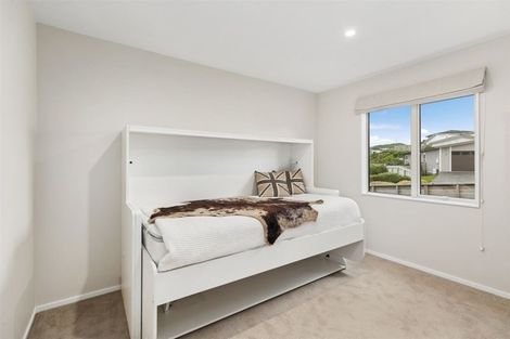 Photo of property in 7 Sue Dow Lane, Aotea, Porirua, 5024