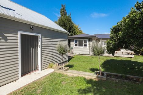 Photo of property in 8 Saint Winifreds Avenue, Hamilton East, Hamilton, 3216