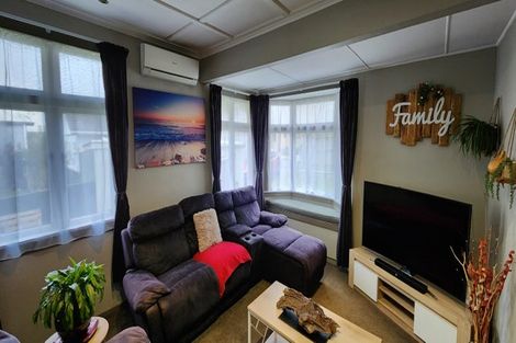 Photo of property in 6 Peace Avenue, Moturoa, New Plymouth, 4310