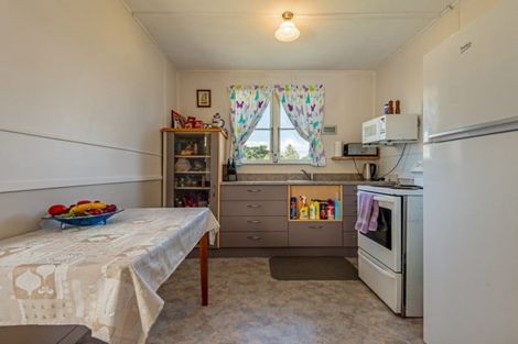 Photo of property in 409 Foxton Shannon Road, Foxton, 4893