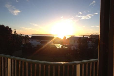 Photo of property in 15 Ngatira Place, Snells Beach, 0920