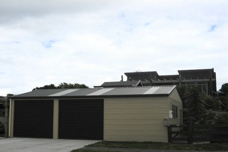 Photo of property in 18 Aranui Avenue, Waitarere Beach, Levin, 5510
