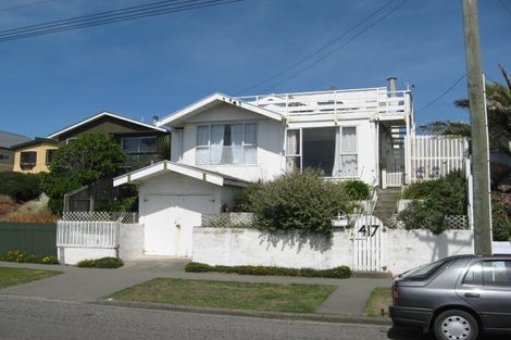 Photo of property in 417 Marine Parade, South New Brighton, Christchurch, 8062