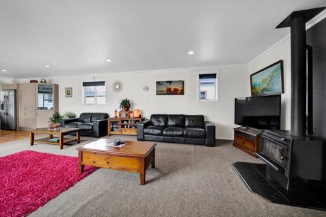 Photo of property in 44 Fantham Street, Hawera, 4610