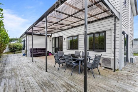 Photo of property in 3 Crompton Place, Orewa, 0931