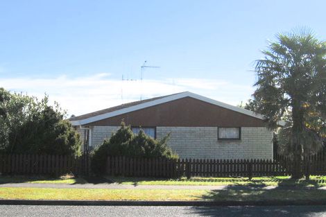 Photo of property in 14 Velma Crescent, Nawton, Hamilton, 3200