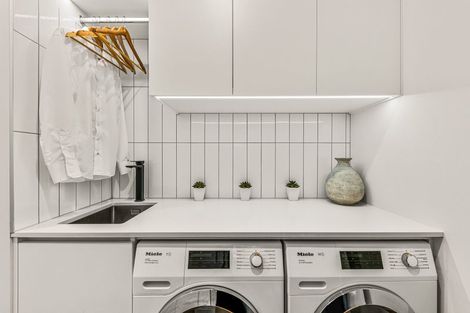 Photo of property in 131a Beach Road, Castor Bay, Auckland, 0620