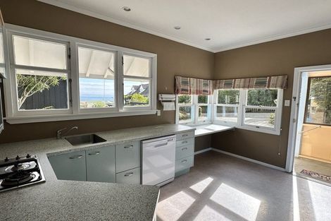 Photo of property in 32a Roslyn Road, Bluff Hill, Napier, 4110