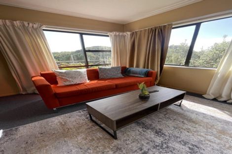 Photo of property in 8 Bushland Grove, Paparangi, Wellington, 6037