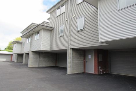Photo of property in 172a Edgeware Road, Edgeware, Christchurch, 8013