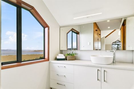 Photo of property in 26 Wiseley Road, Hobsonville, Auckland, 0618