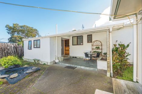 Photo of property in 46 Mosston Road, Castlecliff, Whanganui, 4501