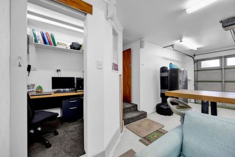 Photo of property in 5 Scott Street, Moturoa, New Plymouth, 4310