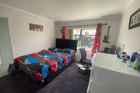 Photo of property in 19 Aclare Place, East Tamaki, Auckland, 2016