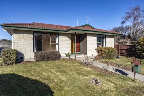 Photo of property in 3 Manson Place, Russley, Christchurch, 8042