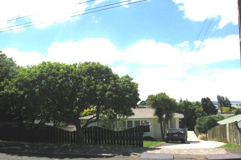 Photo of property in 52 Commissariat Road, Mount Wellington, Auckland, 1060