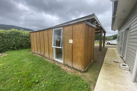 Photo of property in 281 North Manakau Road, Manakau, Levin, 5573