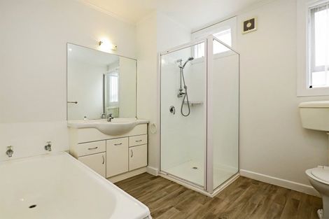 Photo of property in 557 Kennedy Road, Greenmeadows, Napier, 4112