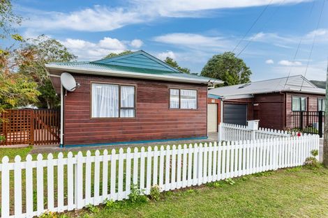 Photo of property in 1a Burden Avenue, Wainuiomata, Lower Hutt, 5014