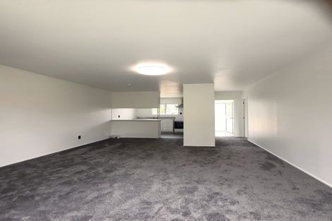 Photo of property in 2/27 Mon Desir Place, Manurewa, Auckland, 2102