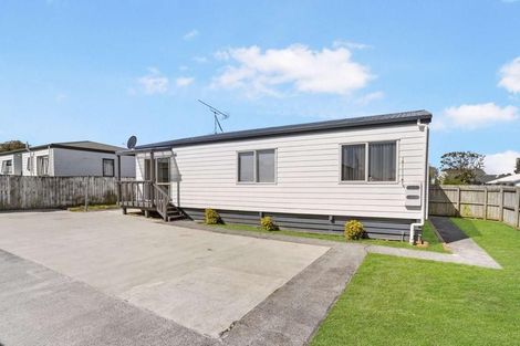 Photo of property in 2/25 Solveig Place, Randwick Park, Auckland, 2105