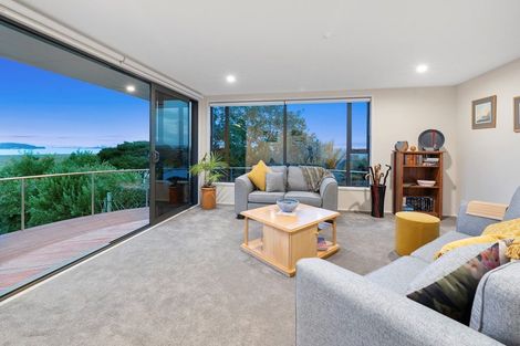 Photo of property in 187 West Harbour Drive, West Harbour, Auckland, 0618