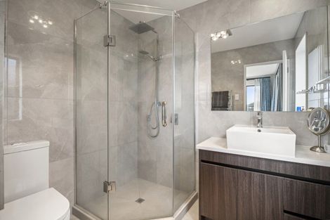 Photo of property in 11 Koiora Road, Clarks Beach, 2122