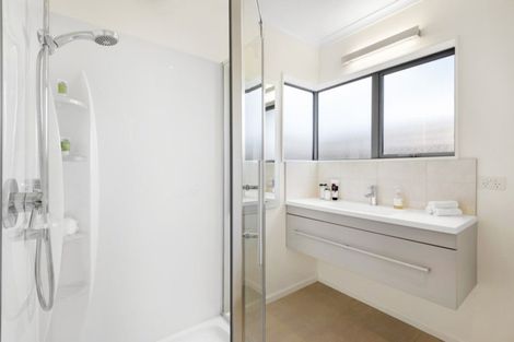 Photo of property in 89a Cambridge Terrace, Waterloo, Lower Hutt, 5011