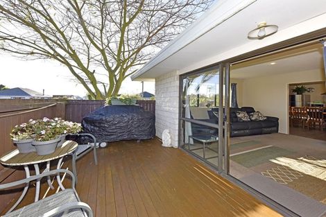 Photo of property in 23 Roberts Road, Hei Hei, Christchurch, 8042