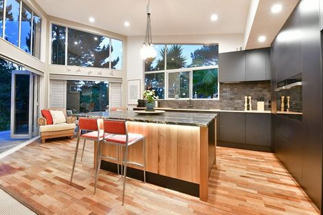 Photo of property in 84a Scott Road, Stanmore Bay, Whangaparaoa, 0932